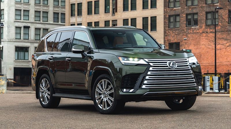 2025 렉서스 LX 700h 외관 디자인