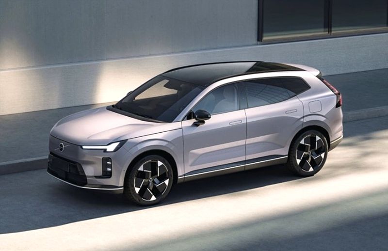 신형 볼보 XC 70 플러그인 하이브리드 가격과 제원 전기로 2…