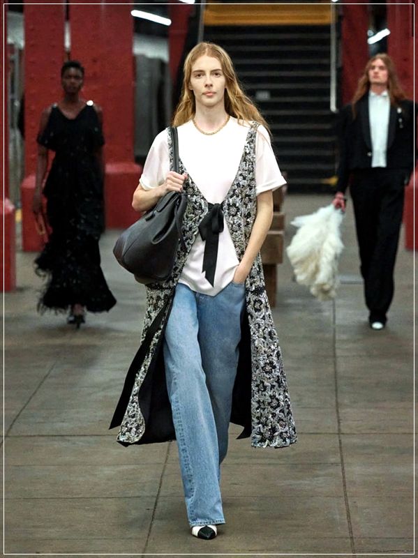 카일리 제너 샤넬 과시 스타일 공방 백 시선 올킬 (feat.Kylie Jenner)