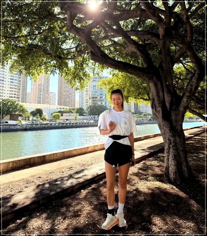 스타일과 기능 모두 잡은 송해나 러닝룩 코디