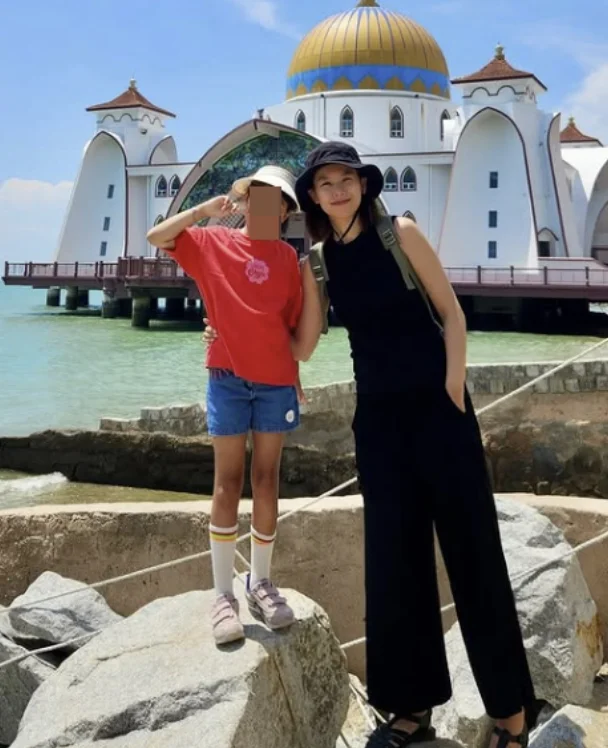 조윤희 딸 로아와 말레이시아 여행 근황 공개