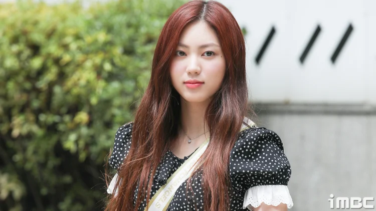 권은빈 프로필